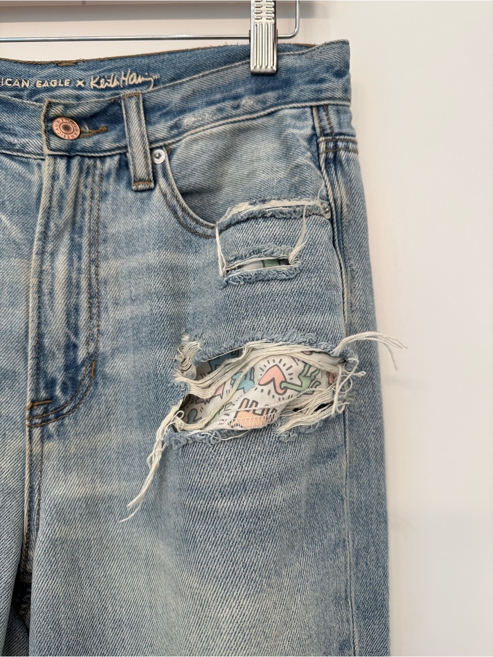 American Eagle Keith Haring Patched Mom Jeans Size 4 - Picture 5 of 9